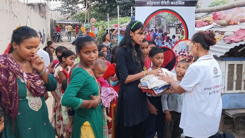 Cloth Distribution at Gulati Colony, Fazilpur, Gurgaon